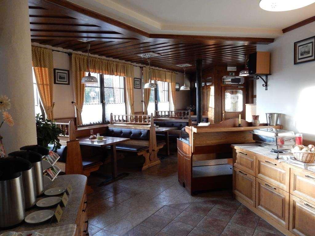 Garni Hotel Terano Maribor Restoran gambar