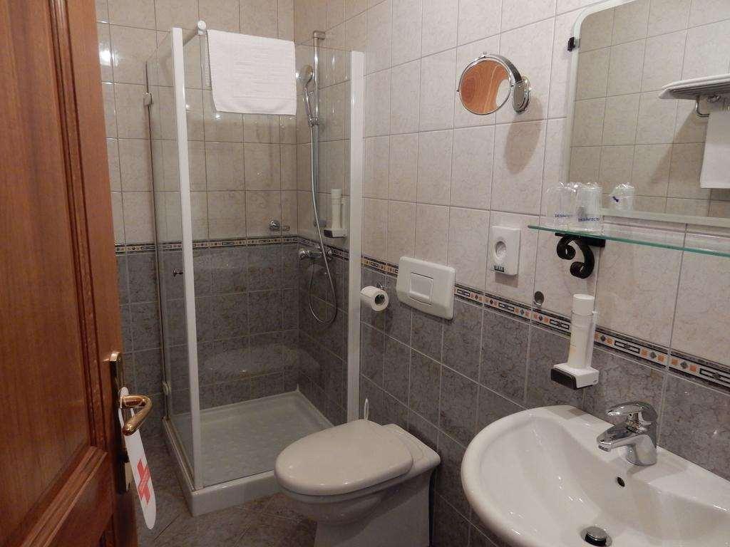 Garni Hotel Terano Maribor Bilik gambar